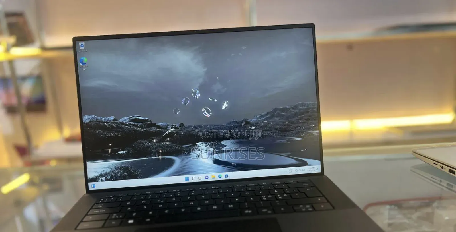 New Laptop Dell XPS 15 16GB Intel Core I7 SSD 512GB