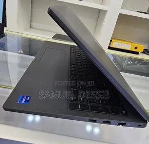 New Laptop Dell Latitude 3540 8GB Intel Core I7 SSD 256GB