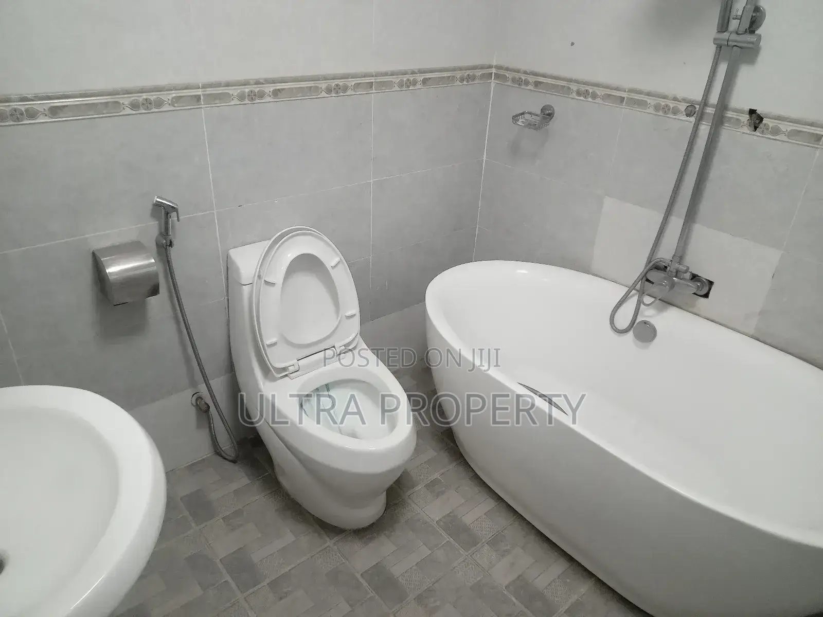 3bdrm Apartment in Bole for rent