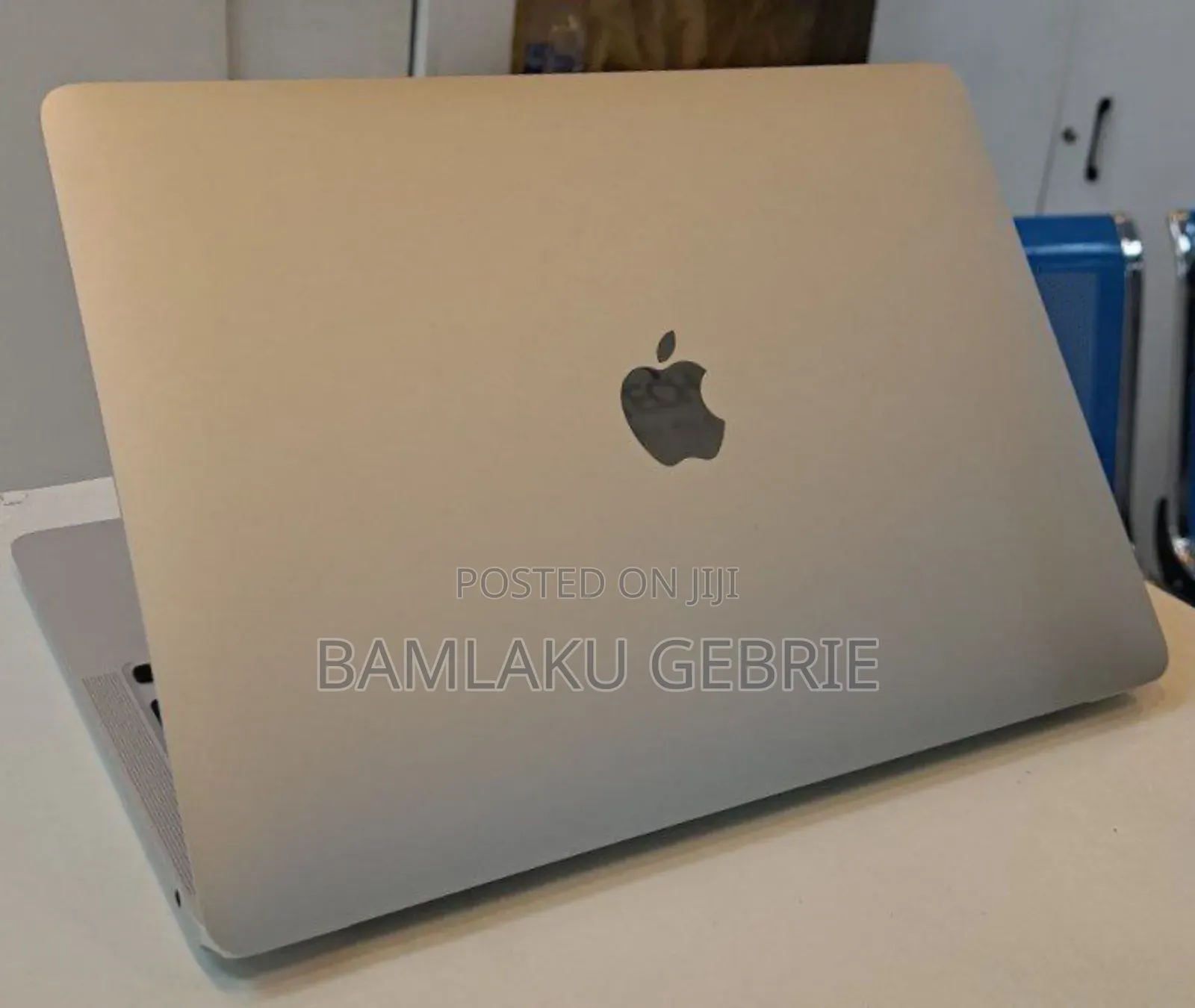 New Laptop Apple MacBook Air 2020 M1 8GB Apple M1 SSD 256GB