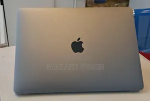 New Laptop Apple MacBook Pro 2020 M1 8GB Apple M1 Pro SSD 256GB