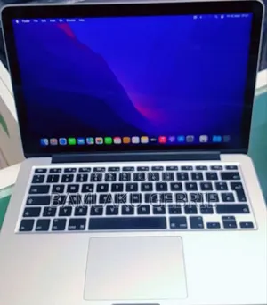 New Laptop Apple MacBook Pro 2015 8GB Intel Core I5 SSD 256GB