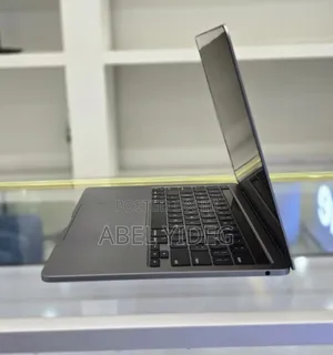 New Laptop Apple MacBook Pro 2020 M1 16GB Apple M1 SSD 1T