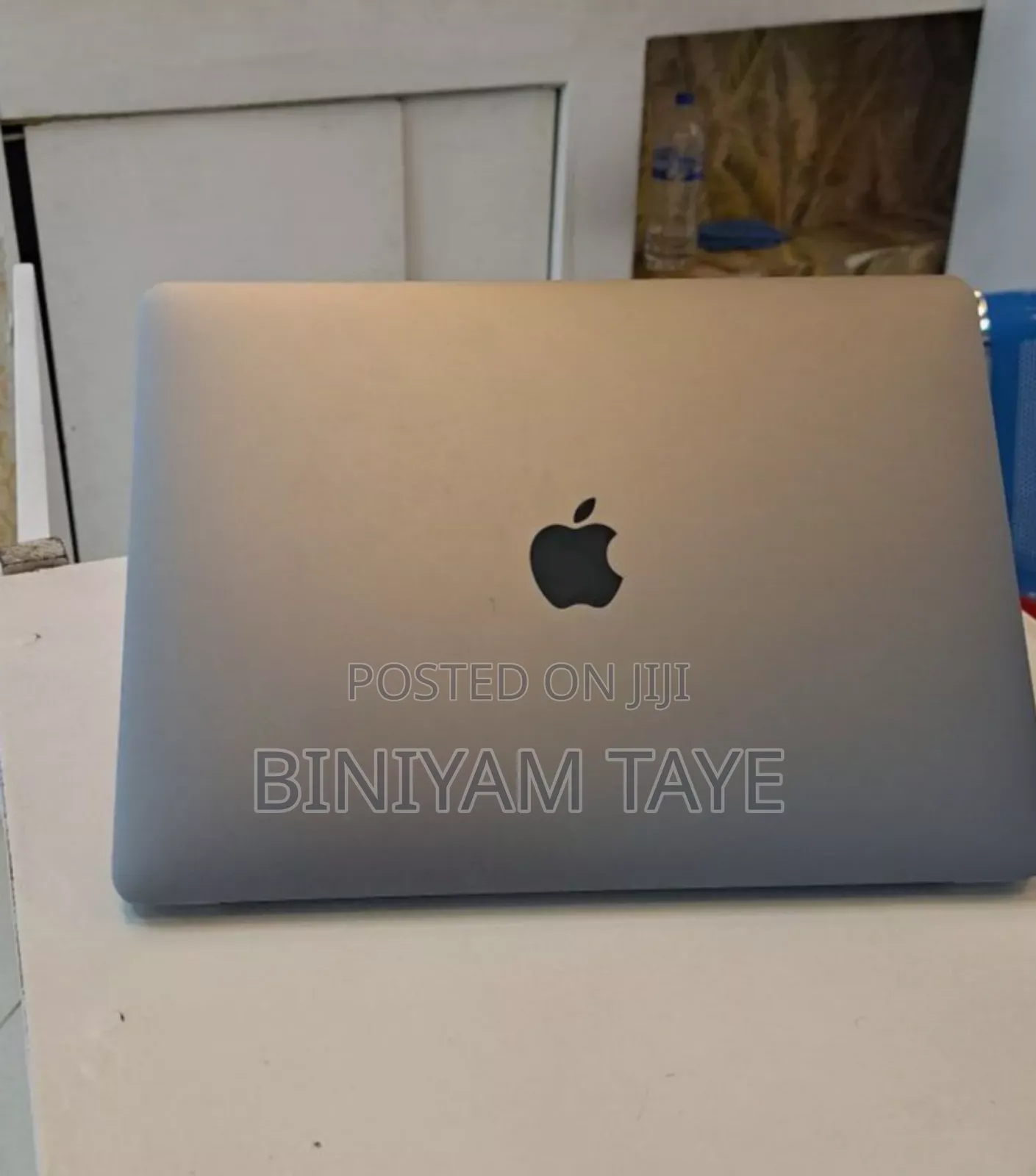 New Laptop Apple MacBook Air 2020 M1 8GB Intel Core I7 SSD 256GB