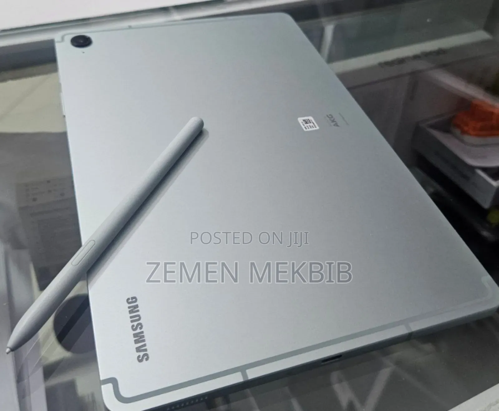 New Laptop Samsung 8GB SSD 256GB