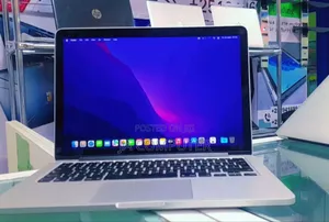 New Laptop Apple MacBook Pro 2015 8GB Intel Core I7 SSD 256GB