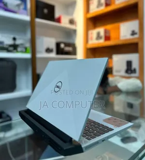 New Laptop Dell G15 5535 8GB AMD Ryzen 5 SSD 512GB