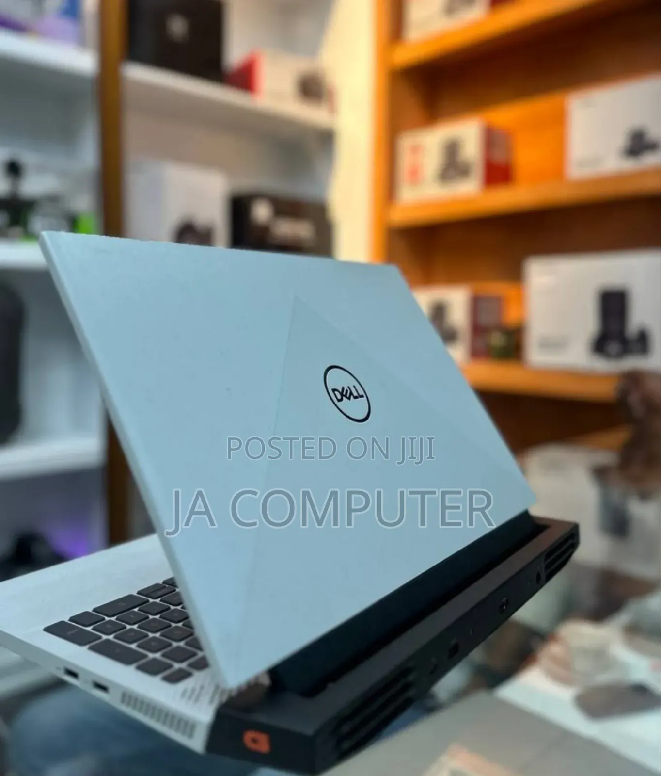 New Laptop Dell G15 5535 8GB AMD Ryzen 5 SSD 512GB