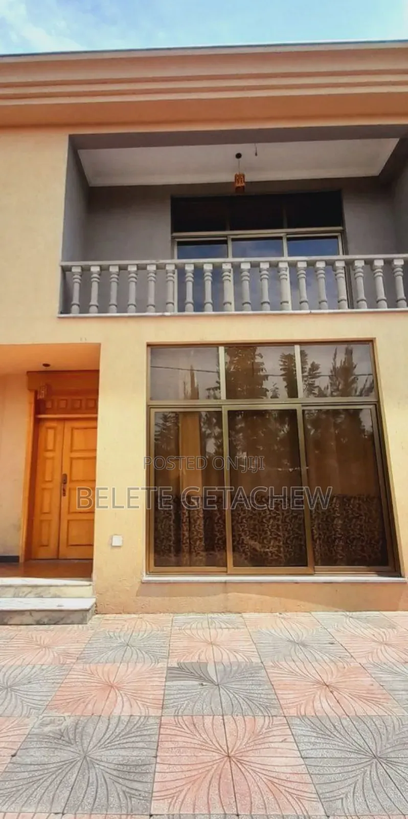 5bdrm House in Ayat, G+1, Bole for sale