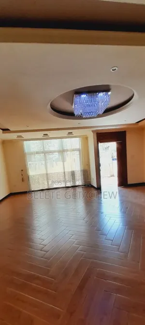 5bdrm House in Ayat, G+1, Bole for sale