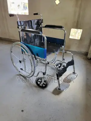 Leather Seats
Fixed Armrest and Footrest Wheelchair