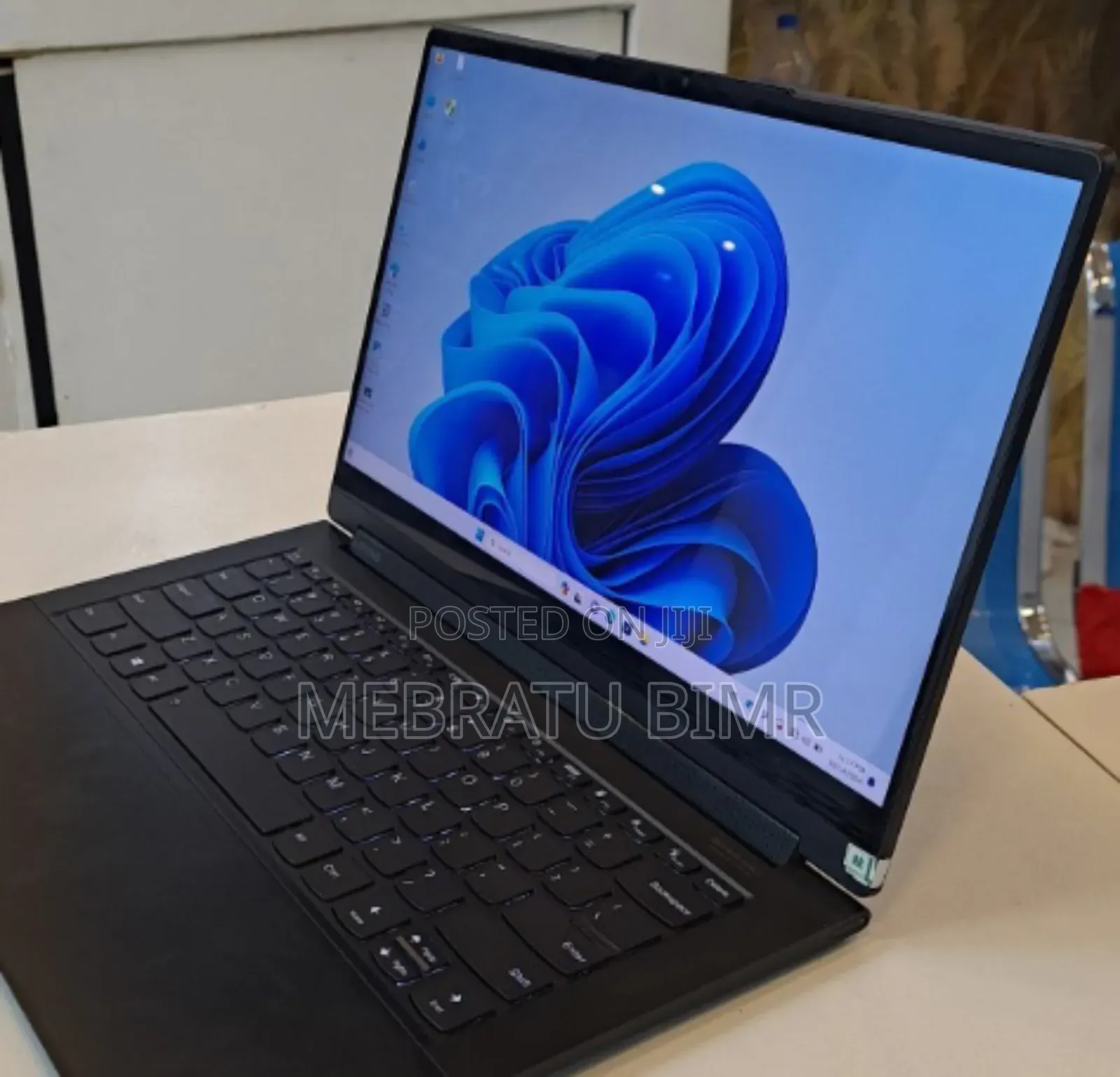 New Laptop Lenovo Yoga 9i 16GB Intel Core I7 SSD 512GB