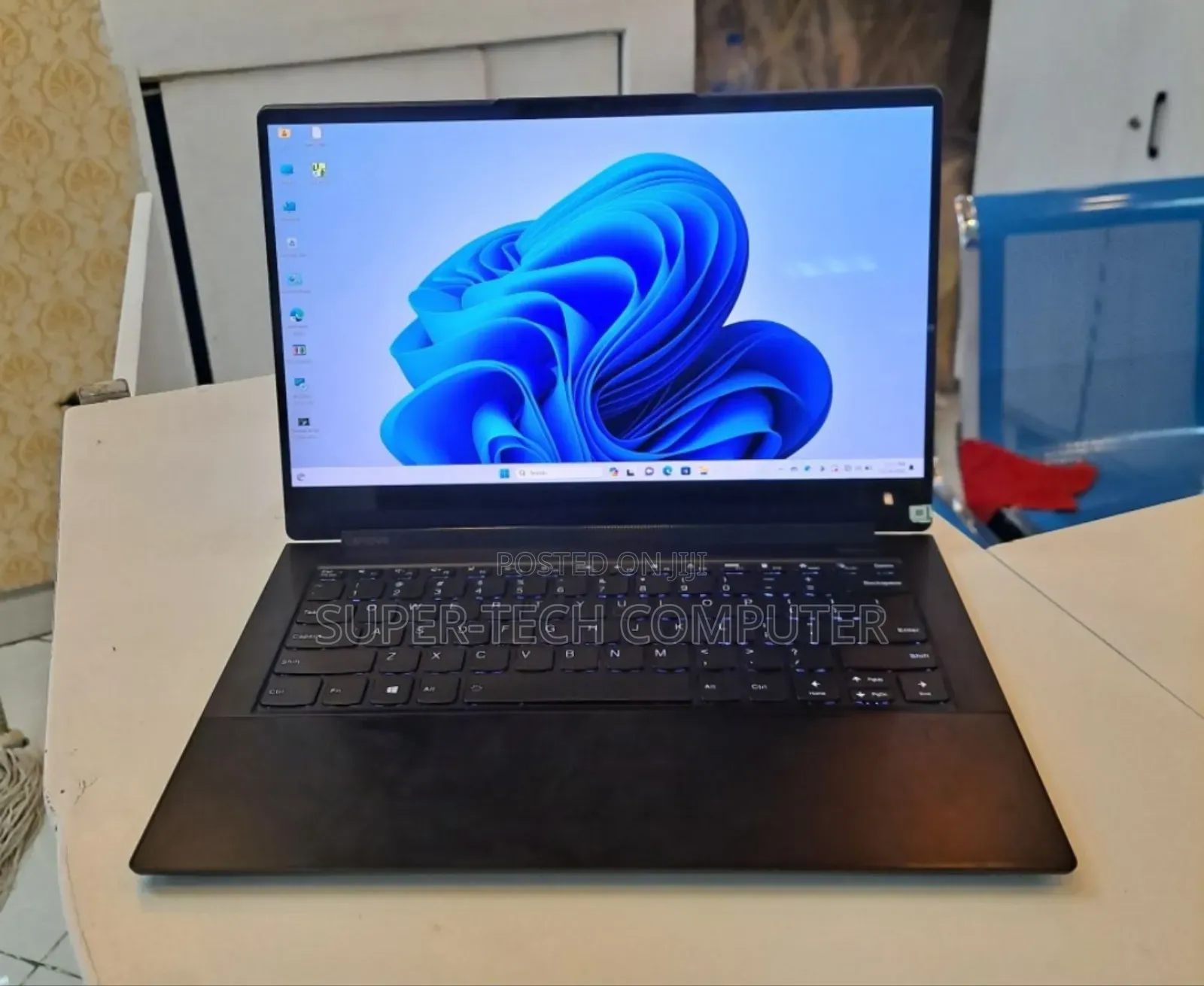 New Laptop Lenovo Yoga 9i 16GB Intel Core I7 SSD 512GB