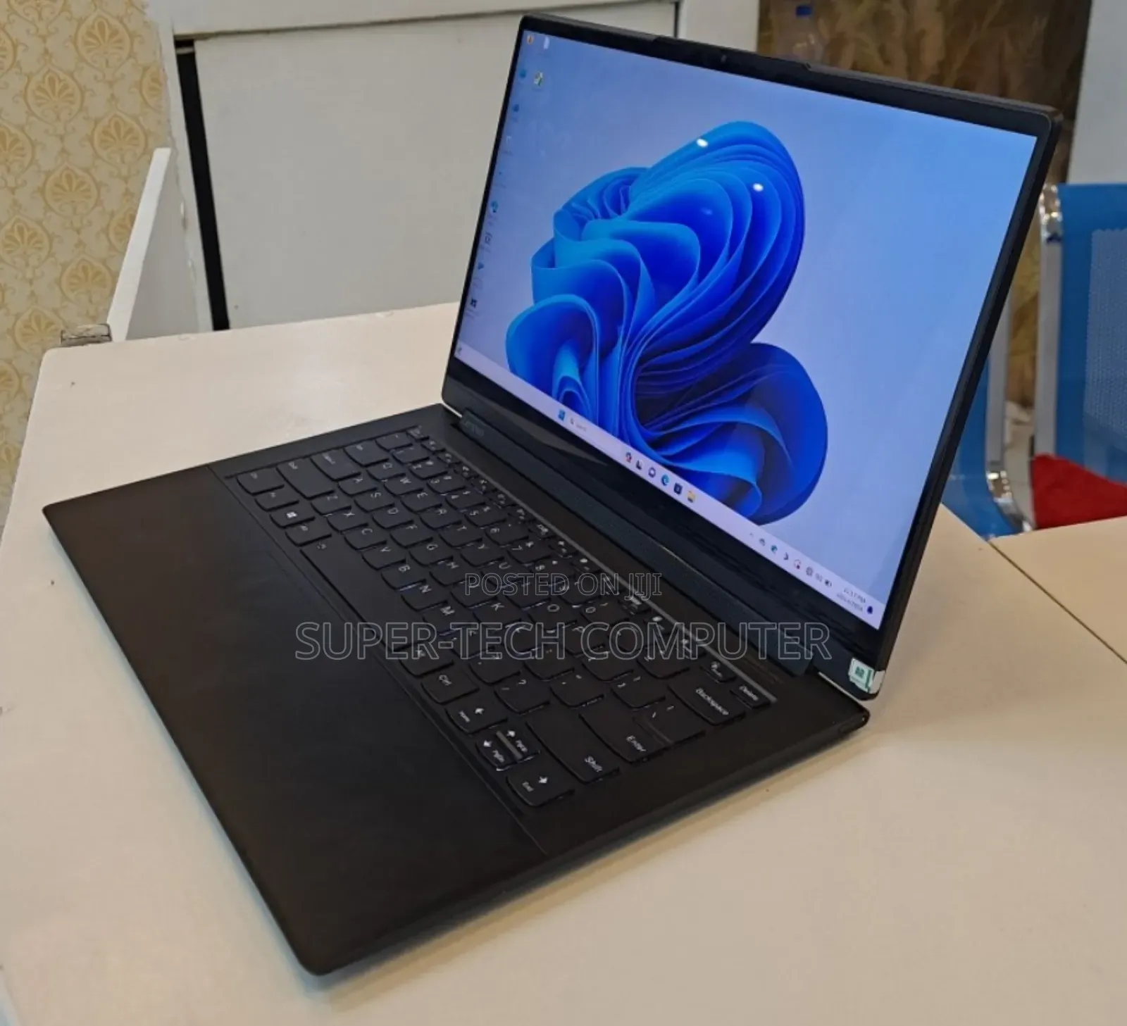 New Laptop Lenovo Yoga 9i 16GB Intel Core I7 SSD 512GB