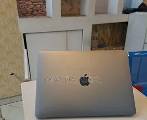 New Laptop Apple MacBook Pro M1 8GB Apple M1 SSD 256GB
