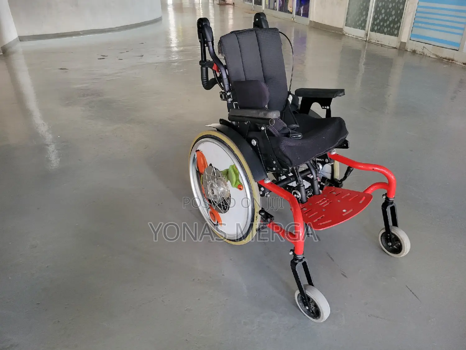 Kids Wheelchair፡የልጆችwheelchair፻0wheelchair€€ኢሮኘ እስታንዳር/ዊልቼር