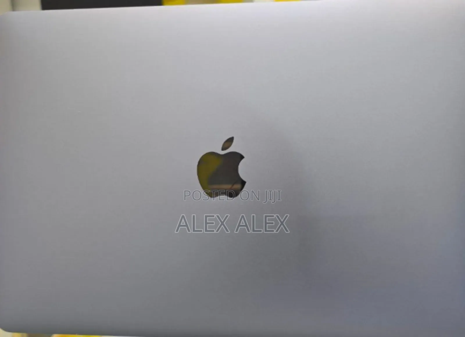 New Laptop Apple MacBook Air 2020 M1 8GB Apple M1 SSD 256GB