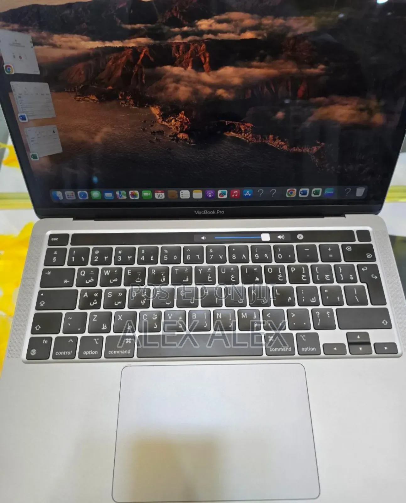 New Laptop Apple MacBook Air 2020 M1 8GB Apple M1 SSD 256GB