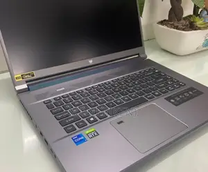 New Laptop Acer Predator Triton 500 SE 16GB Intel Core I7 SSD 2T
