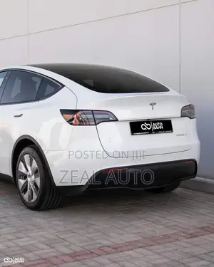 New Tesla Model Y 75D kWh Long Range RWD 2023 White