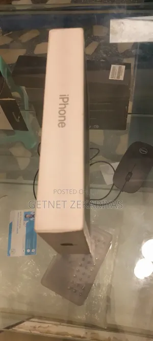 Photo - New Apple iPhone 15 Pro Max 256 GB