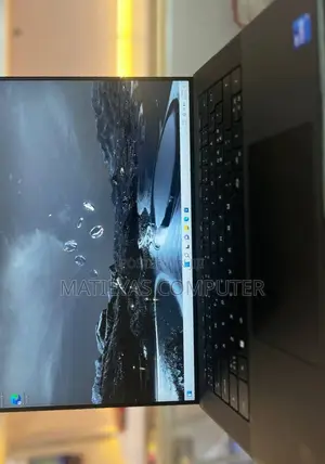 Photo - New Laptop Dell XPS 15 16GB Intel Core I7 SSD 512GB