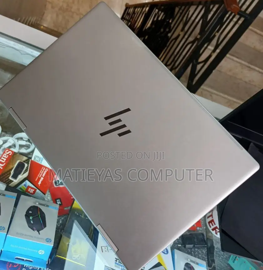 New Laptop HP Envy X360 8GB Intel Core I5 SSD 512GB