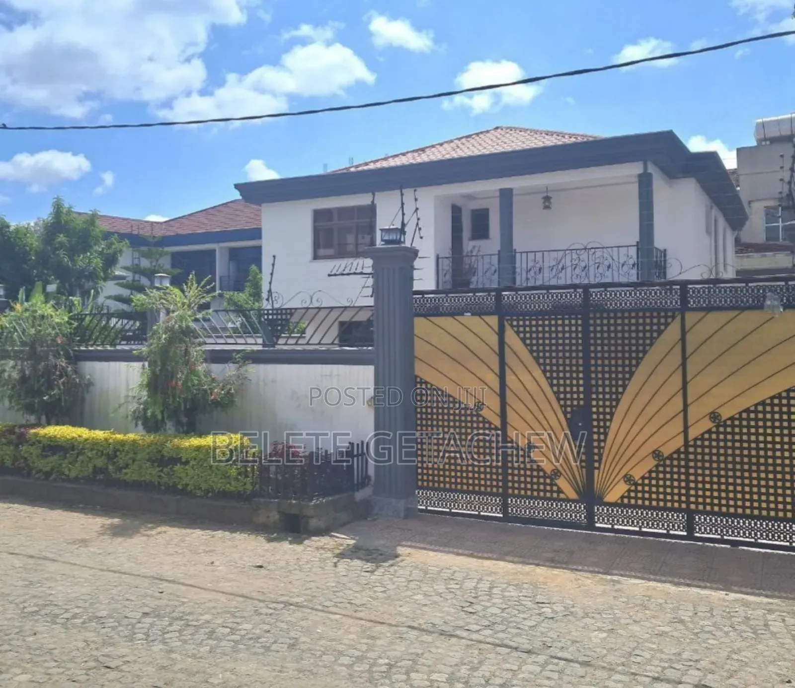 10bdrm House in Ayat, G+1 Luxury, Bole for sale
