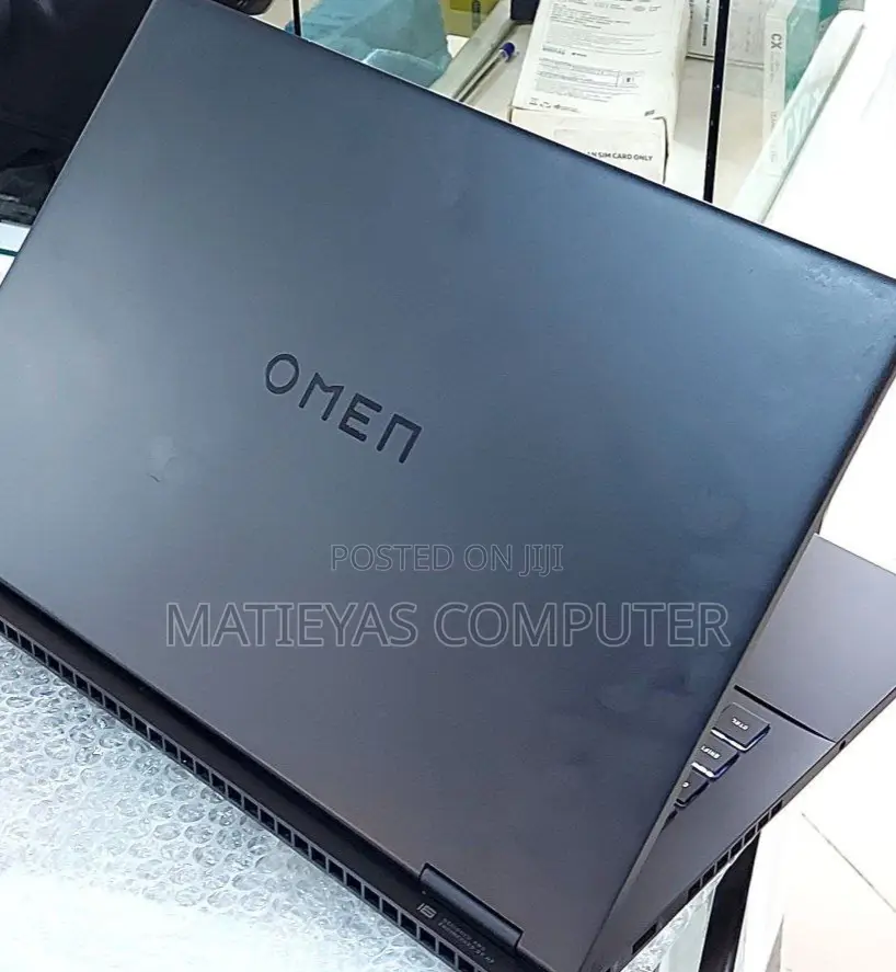 New Laptop HP Omen 16 16GB Intel Core I5 SSD 512GB