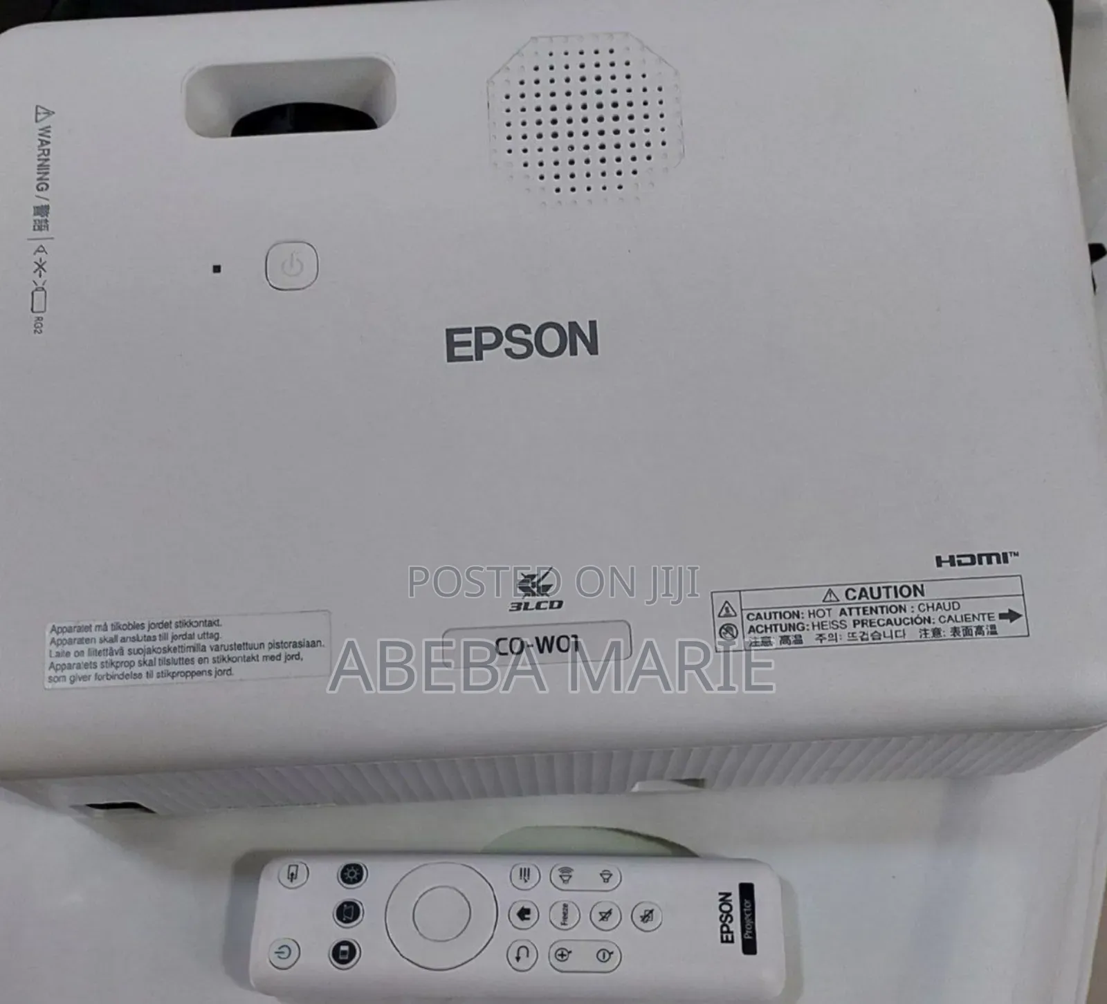 Brand New Epson Projector CO-W01 With Bag and Remote