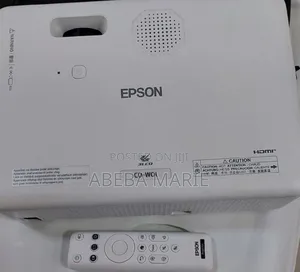 Brand New Epson Projector CO-W01 With Bag and Remote