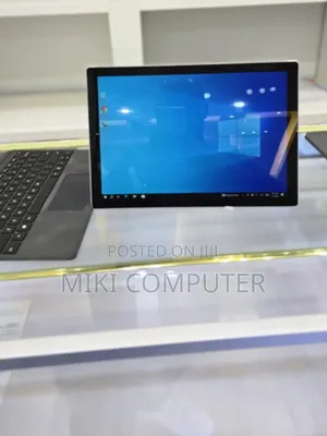 New Laptop Microsoft Surface 8GB Intel Core I5 SSD 128GB