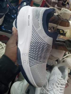 Photo - Skechers Master Quality Shoes for You Made in Vietnam 