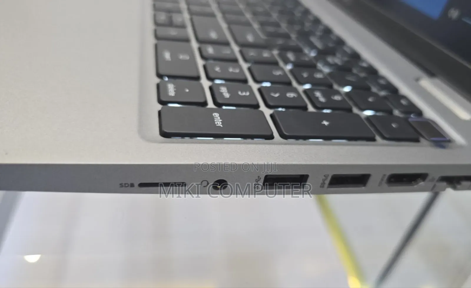 New Laptop Dell Precision 3561 16GB Intel Core I7 SSD 256GB