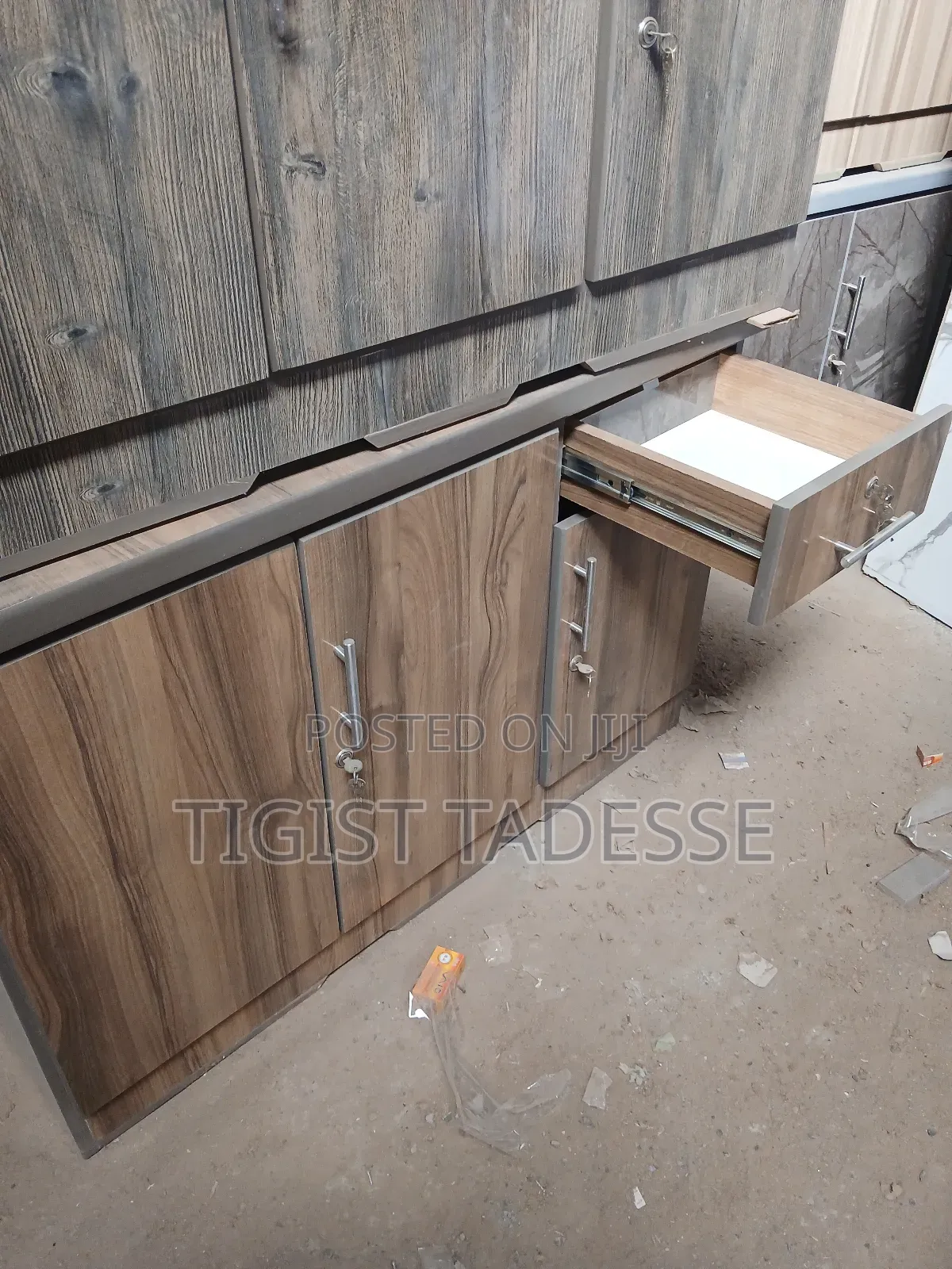 ላምኔት ብፌ ሜትር ከ ሀያ