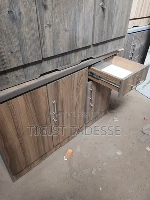 ላምኔት ብፌ ሜትር ከ ሀያ