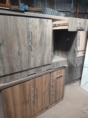 ላምኔት ብፌ ሜትር ከ ሀያ