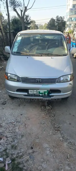 Toyota HiAce 2006 Silver