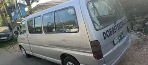 Toyota HiAce 2006 Silver
