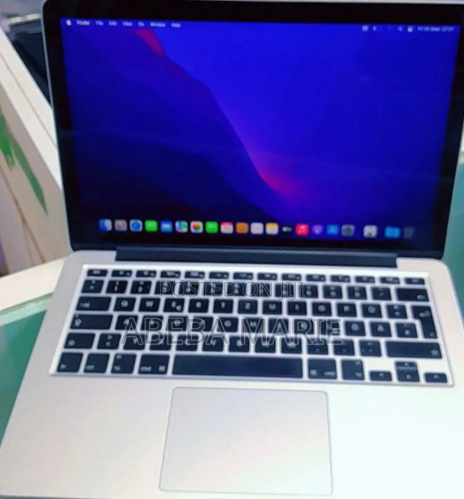 New Laptop Apple MacBook Pro 2015 8GB Intel Core I7 SSD 256GB