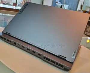 New Laptop Lenovo Legion 7 24GB Intel Core I7 SSD 1T