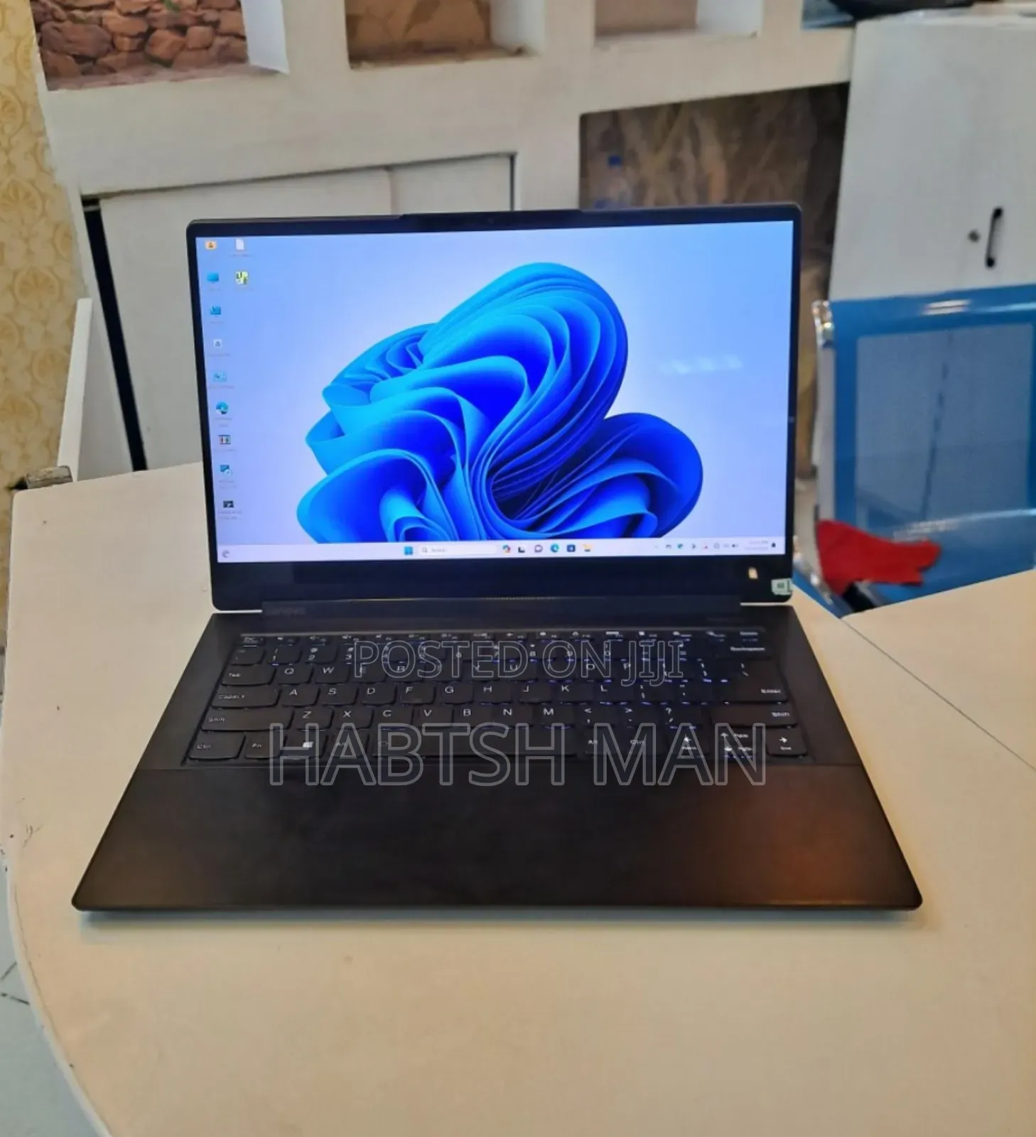 New Laptop Lenovo Yoga 9i 16GB Intel Core I7 SSD 512GB