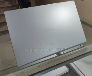 New Laptop Asus VivoBook 15 X505BA 8GB Intel Core I7 SSD 512GB