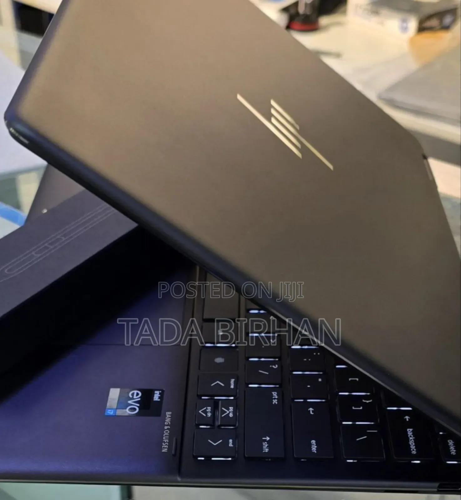 New Laptop HP Spectra 13 16GB Intel Core I7 SSD 1T