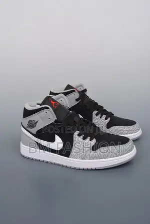 Aor Jordan 1 Retro Gray
