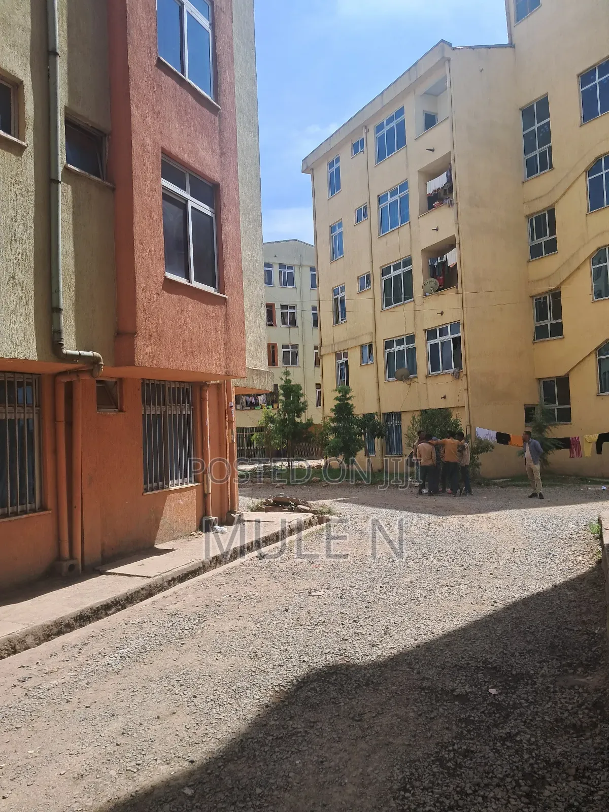 3bdrm Apartment in Ayat Baburi Tabiya, Bole for sale