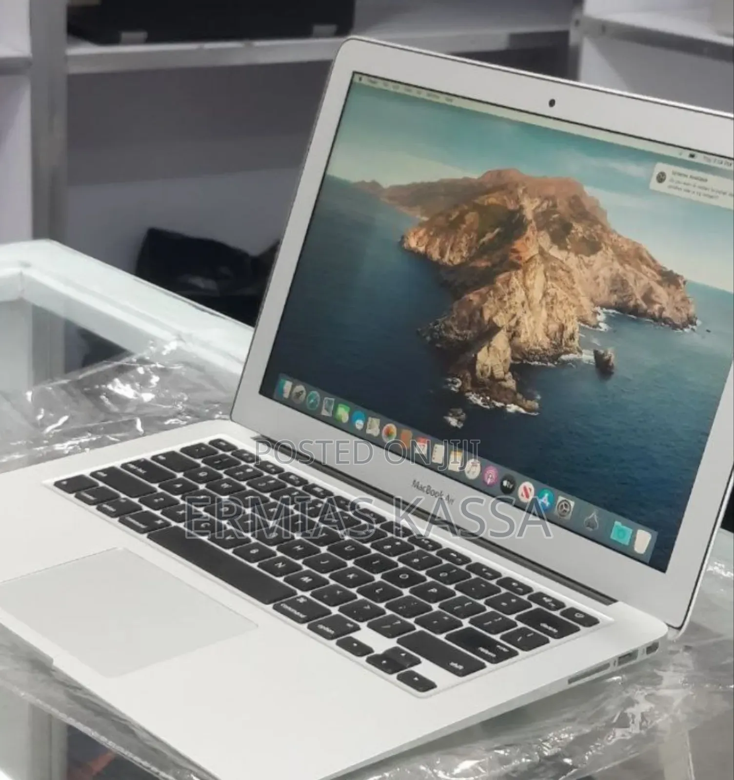 New Laptop Apple MacBook Air 2015 8GB Intel Core I5 SSD 256GB