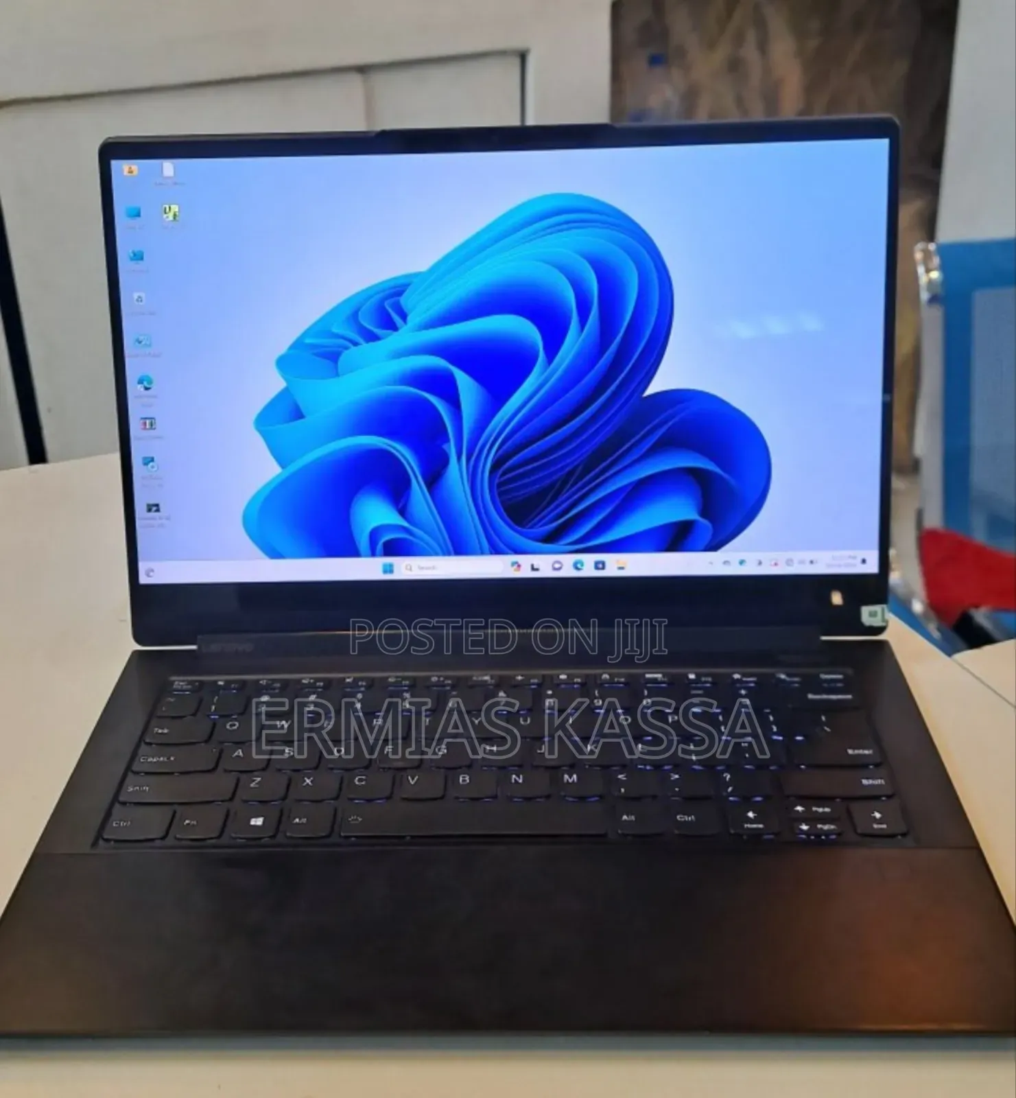 New Laptop Lenovo Yoga 9i 16GB Intel Core I7 SSD 512GB