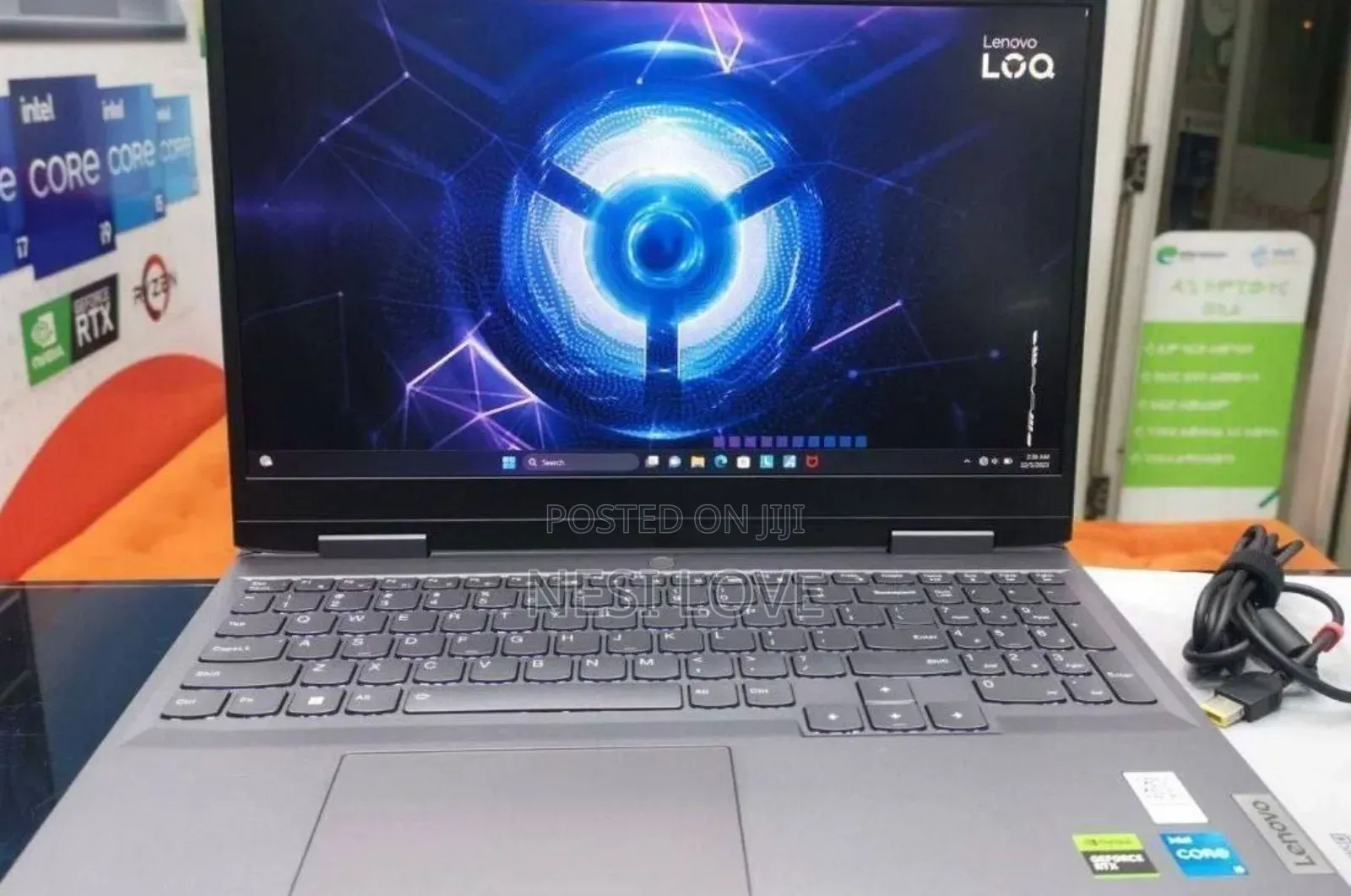 New Laptop Lenovo LOQ 15IRH8 8GB AMD Ryzen 7 SSD 512GB