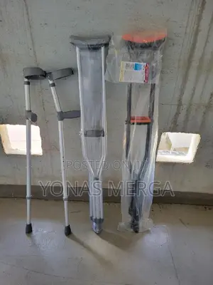 Bilateral Crutchesባይላተራል ክራንችbatriatric Crutches~Crunch